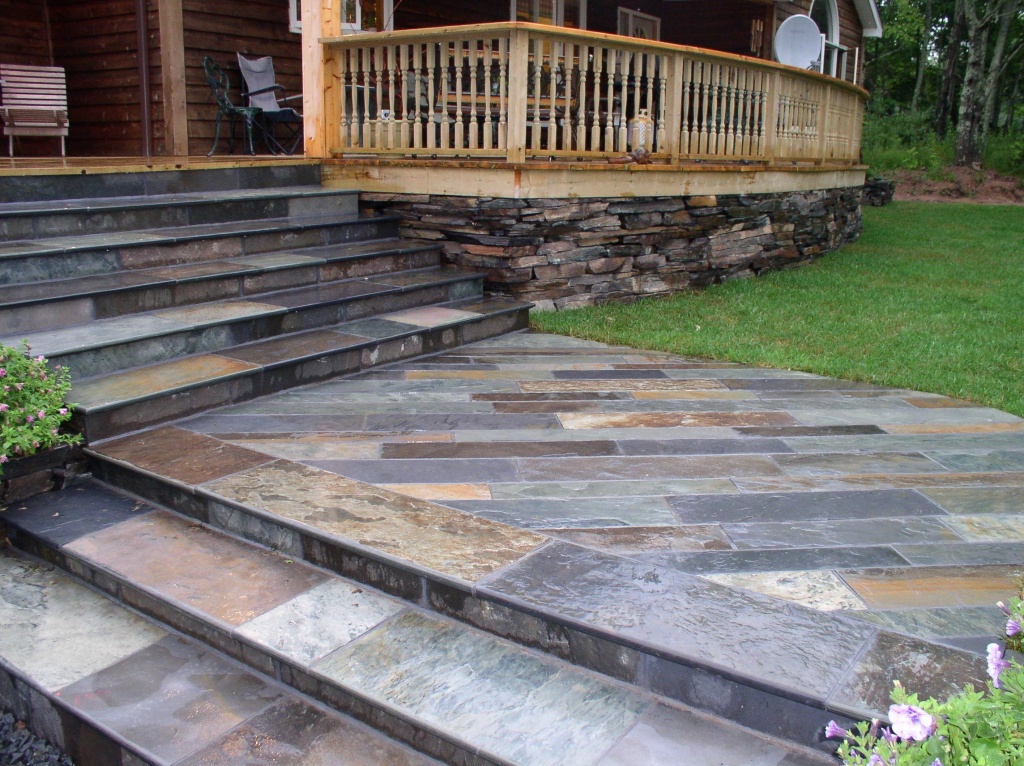 stupeni i lestnitsi iz slantsa